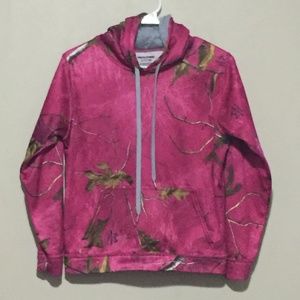 REAL TREE NWOT Size small Pink Camo Sweatshirt.